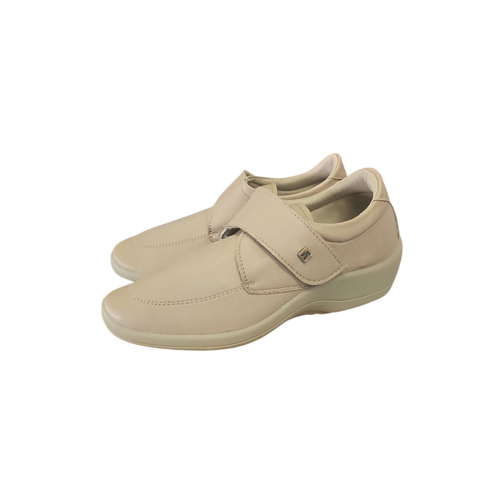 Scarpa Con Strappo Arcopedico REPOVESI beige